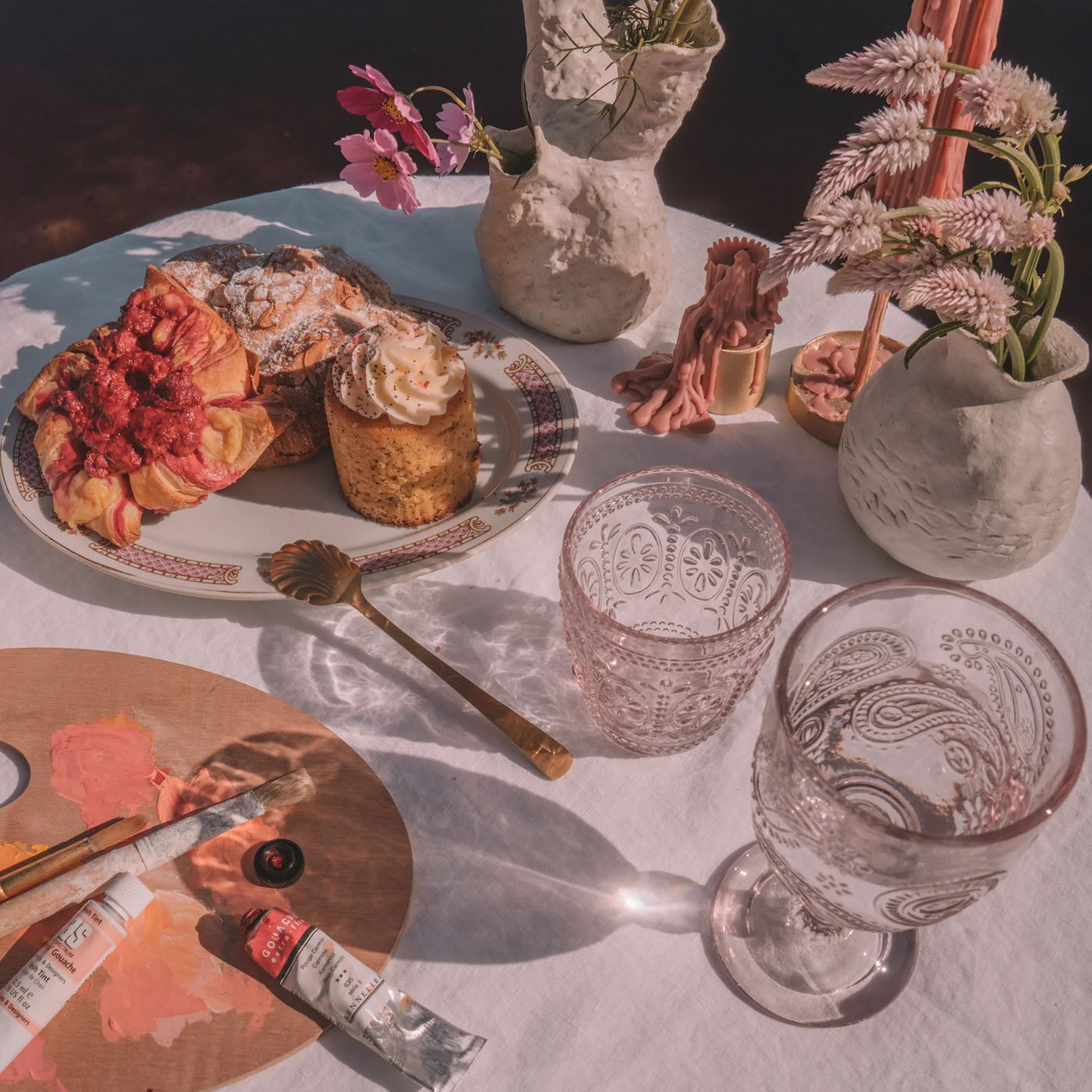 How to style glassware