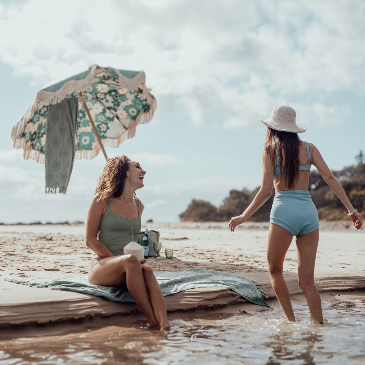 Lola Premium Beach Umbrella