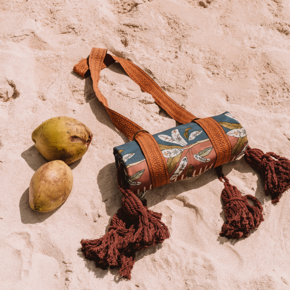 Eye of the Jungle Picnic Rug - Lagoon