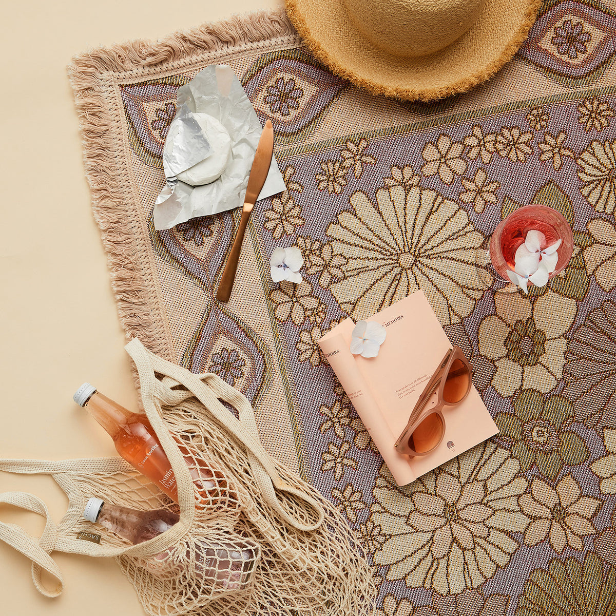 Lola Throw