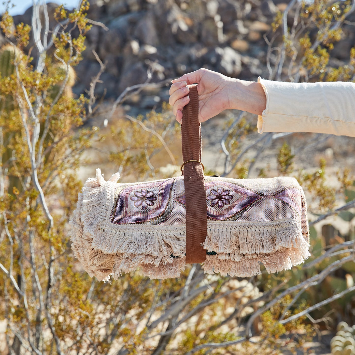Lola Throw